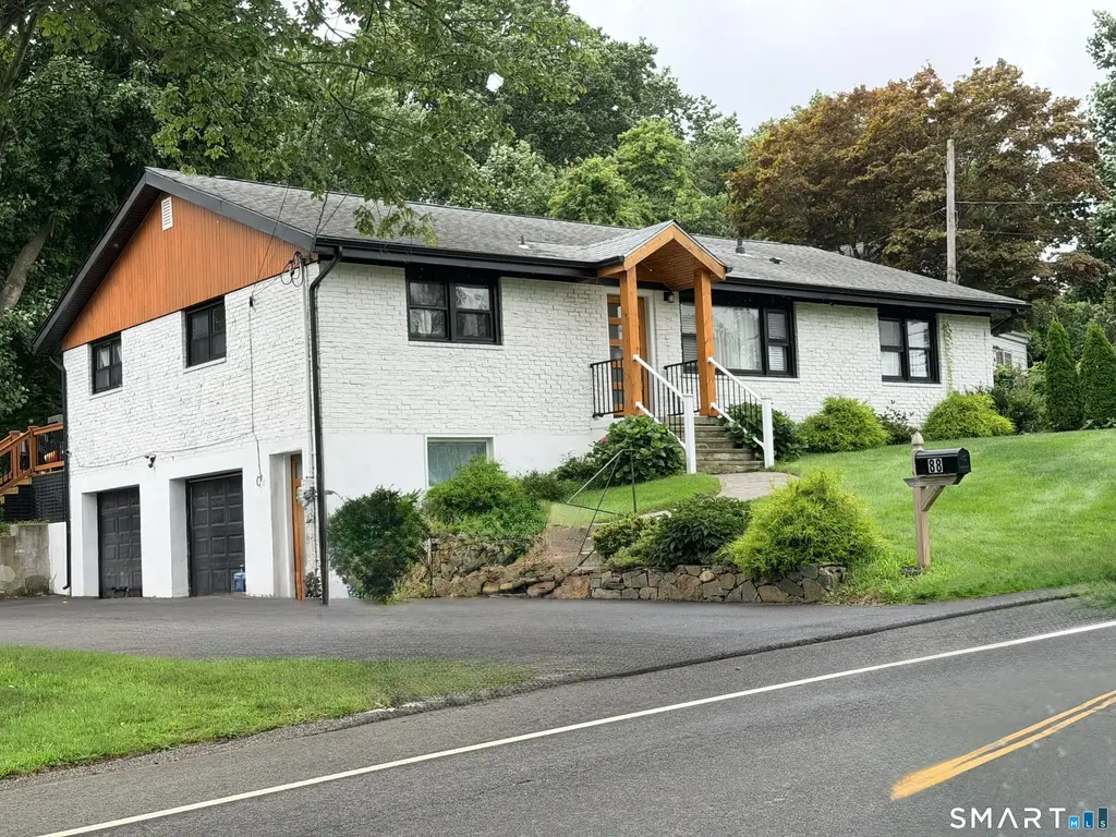 88 Yale Avenue, Milford