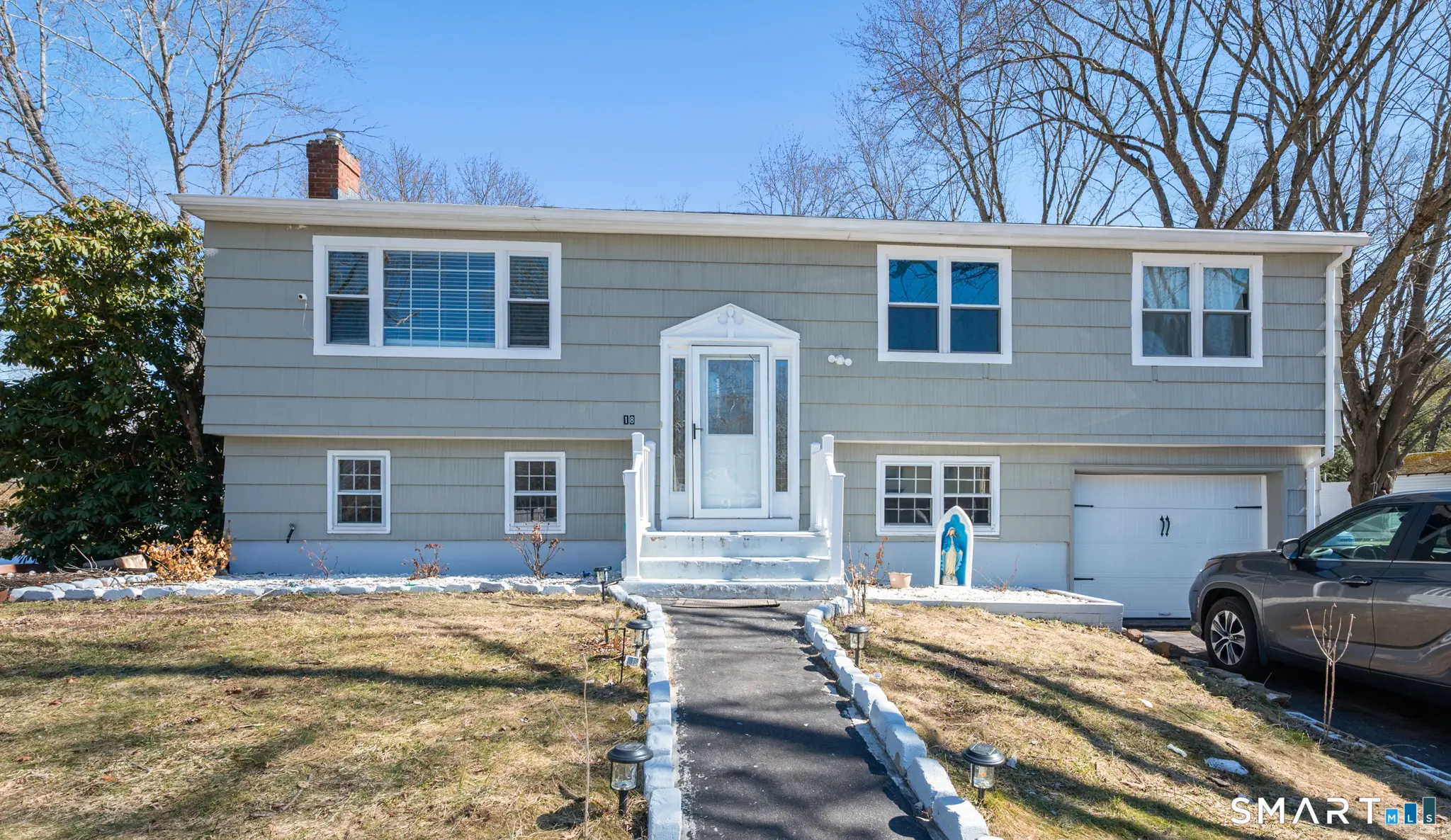 18 Crestwood Trail, East Hartford