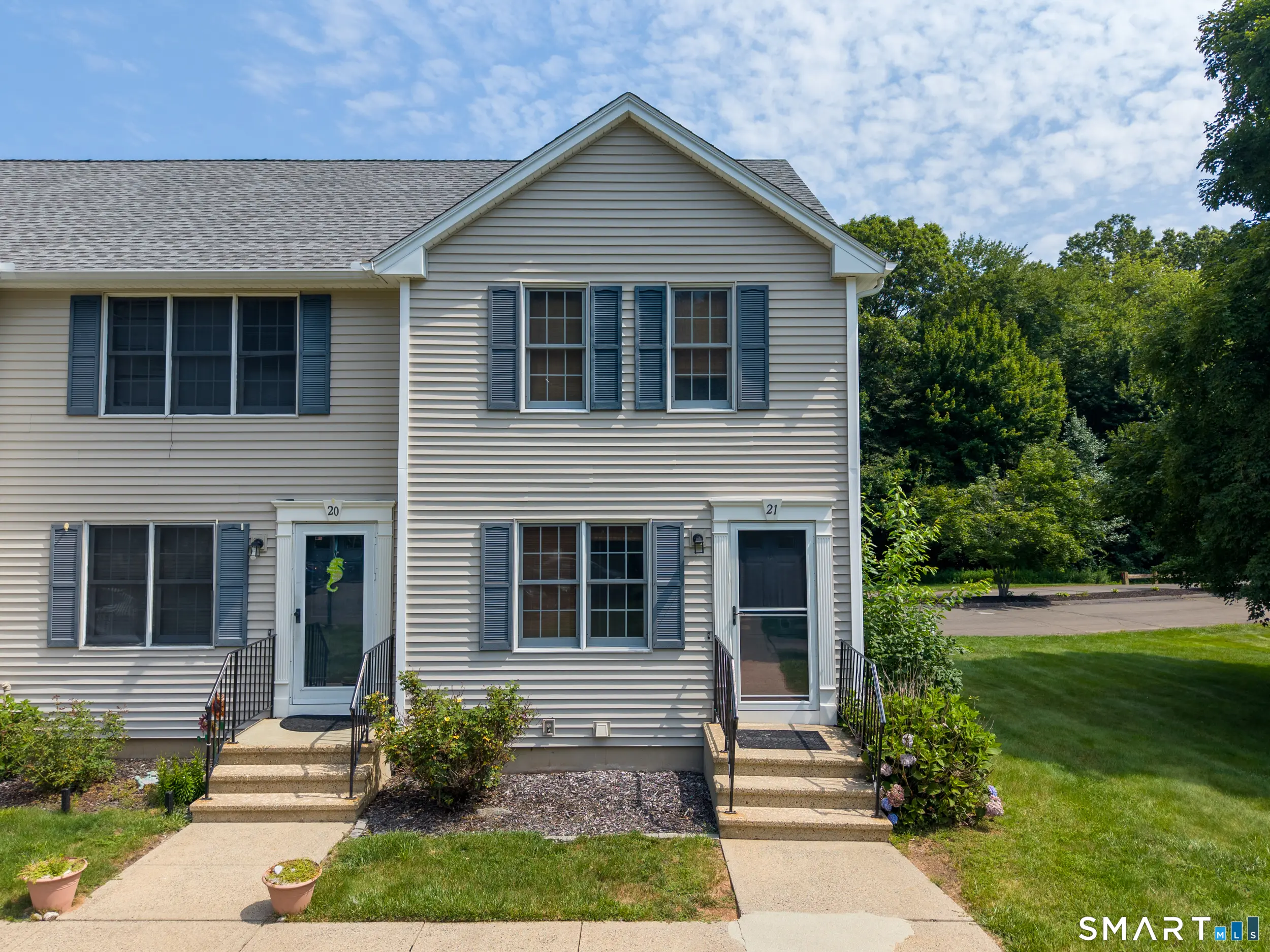 21 White Tail Lane 21, Wallingford