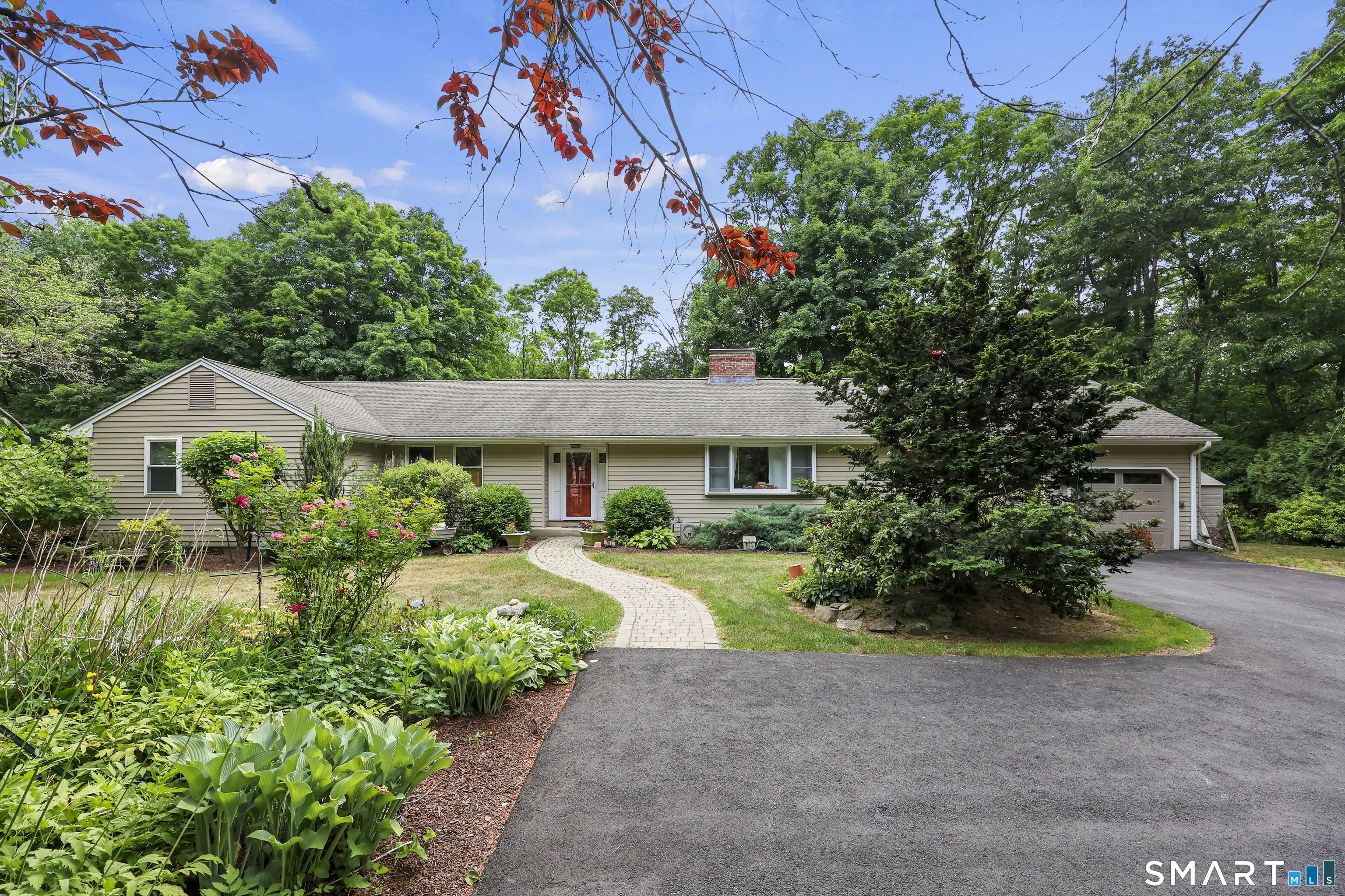 161 Great Pond Road, Simsbury