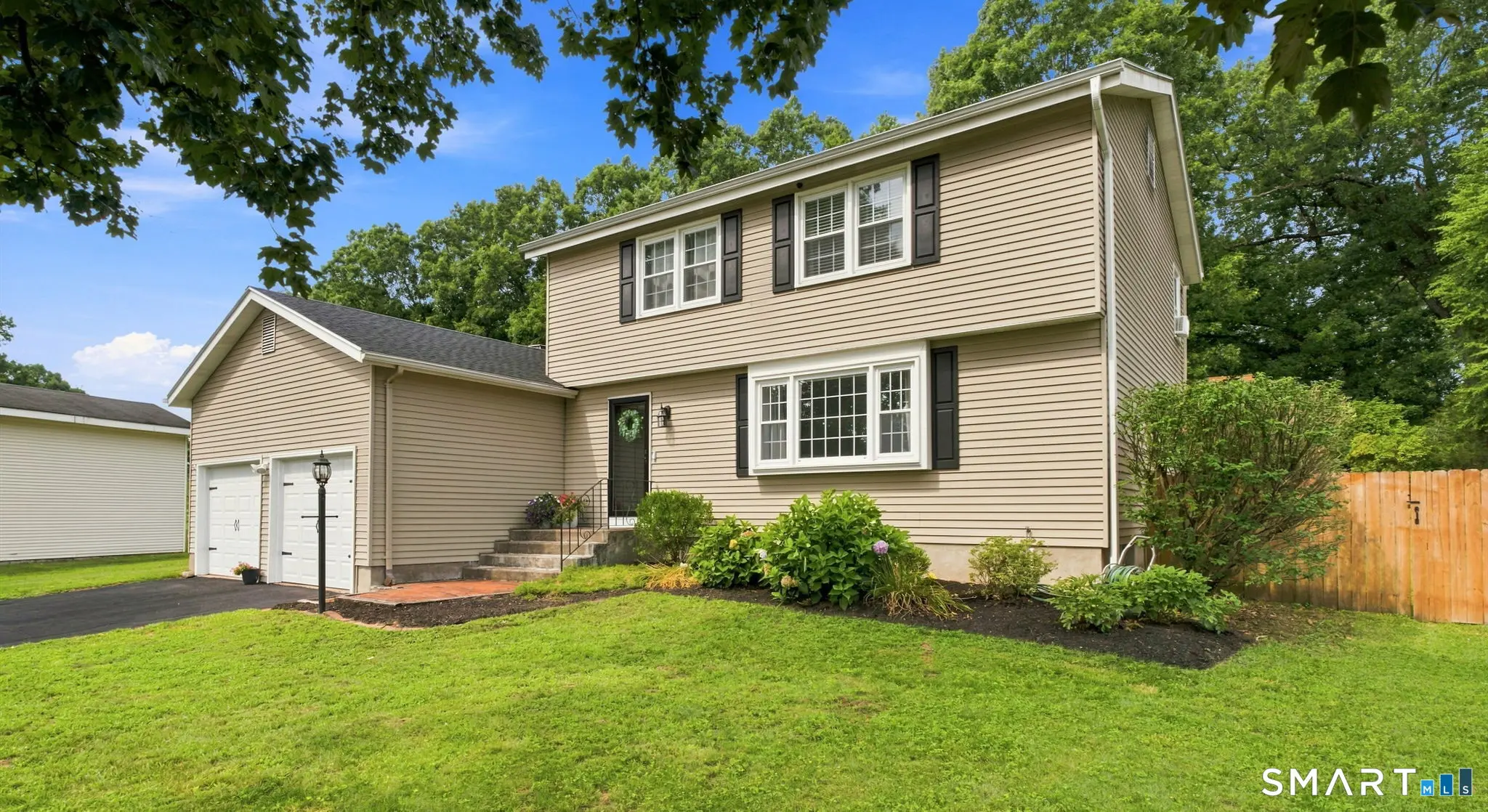 61 Broadleaf Circle, Windsor
