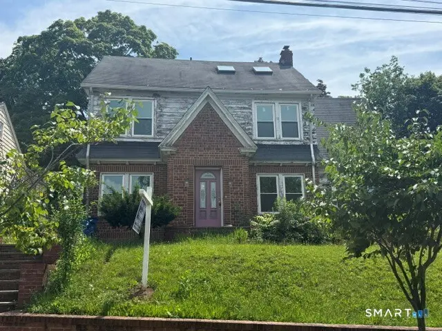 105 Roydon Road, New Haven