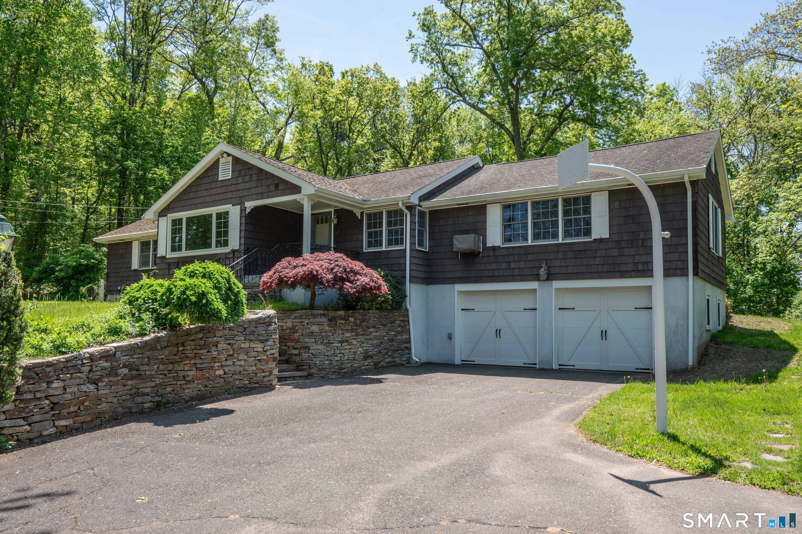34 School Street, East Granby