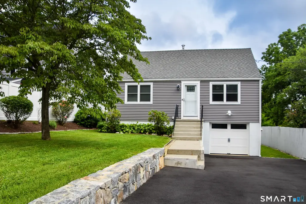 7 Peter Street, Norwalk