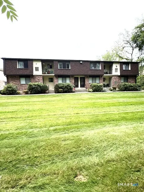 140 Thompson Street 1e, East Haven