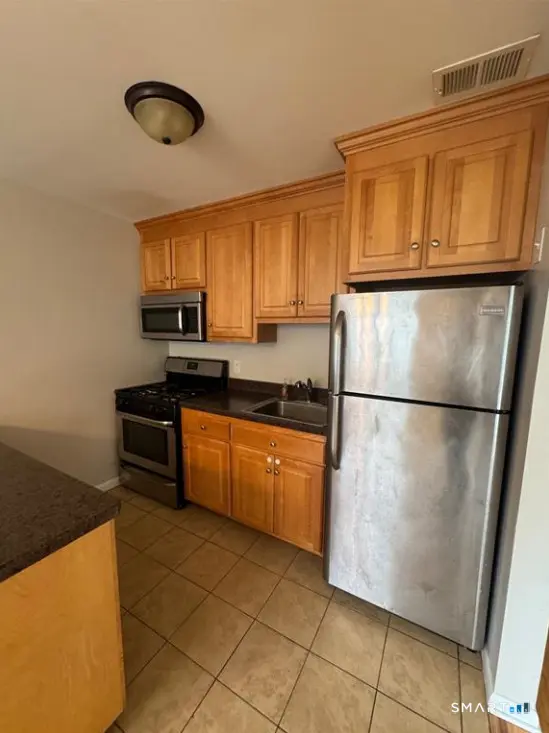 12 Cedar Court I, East Haven