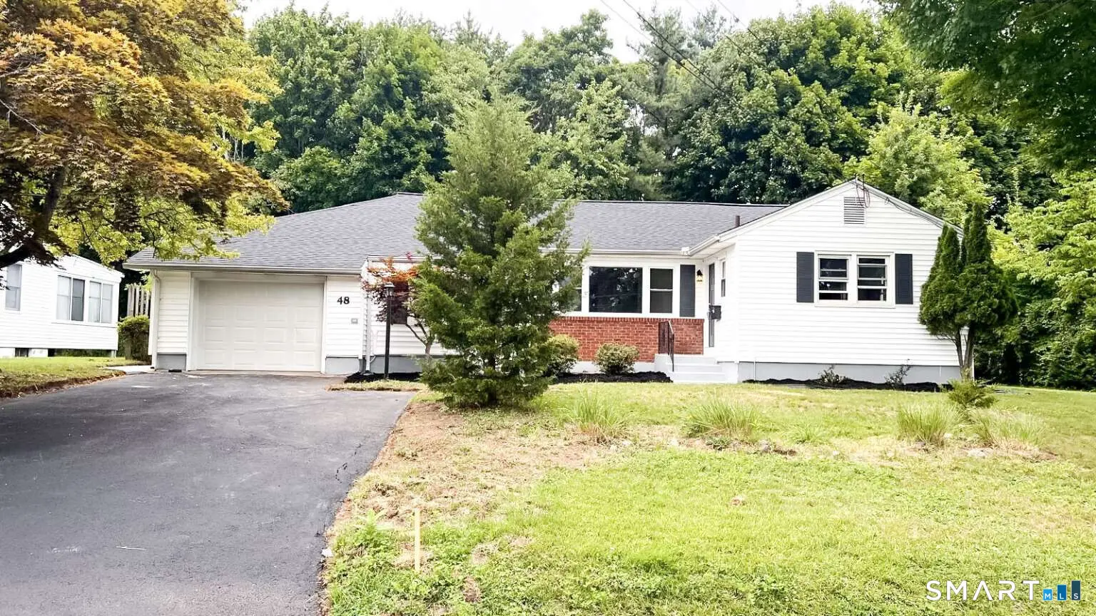 48 Oak Ridge Gate, Danbury