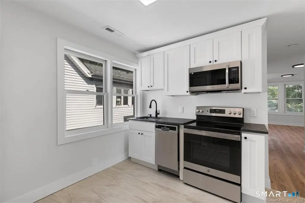 19 Willard St Street Fl 3, New Haven