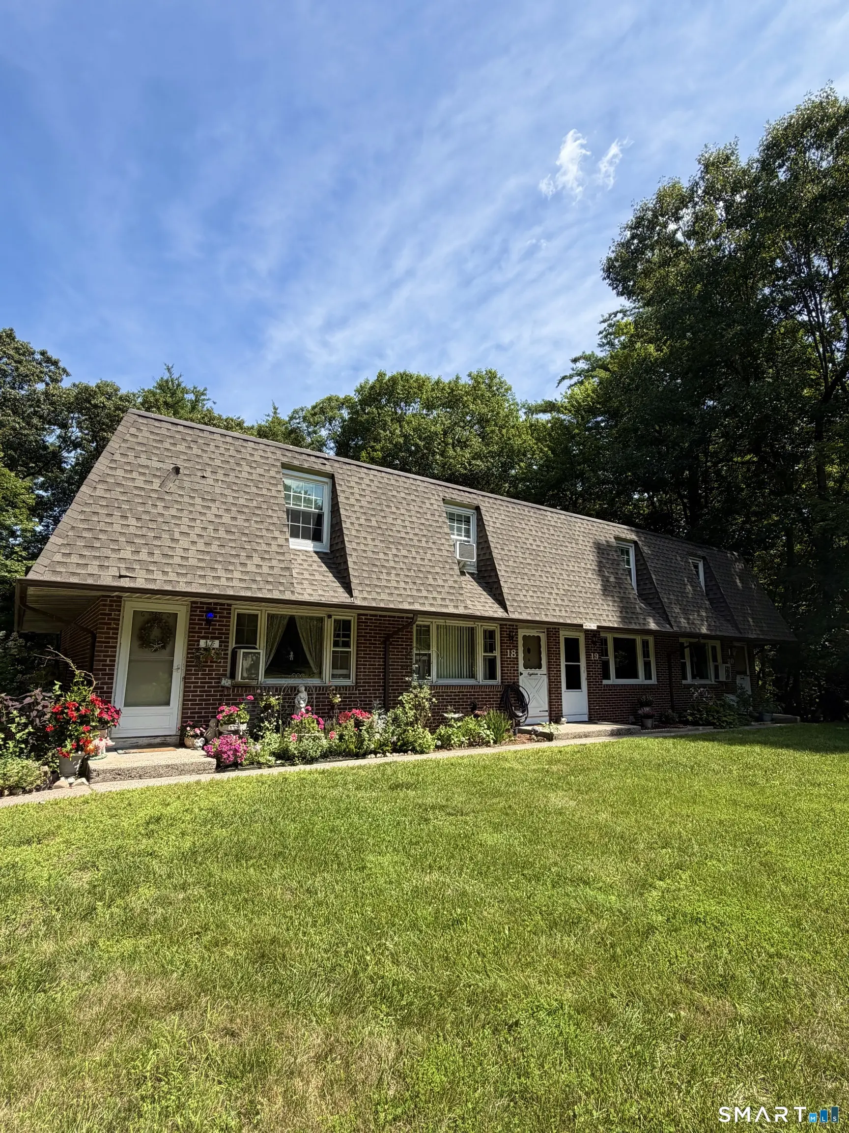 18 Woodcrest Drive 19, Burlington
