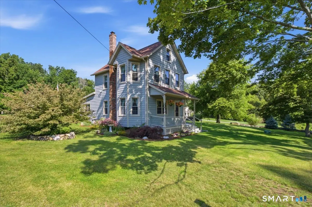 113 Mott Hill Road, East Hampton