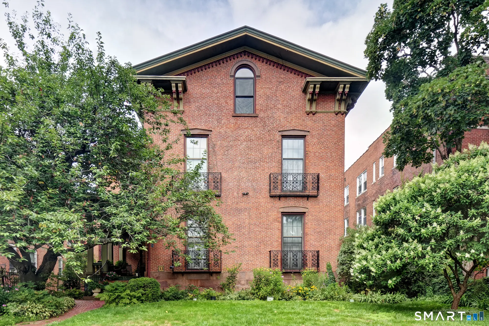 33 Charter Oak Place 2, Hartford