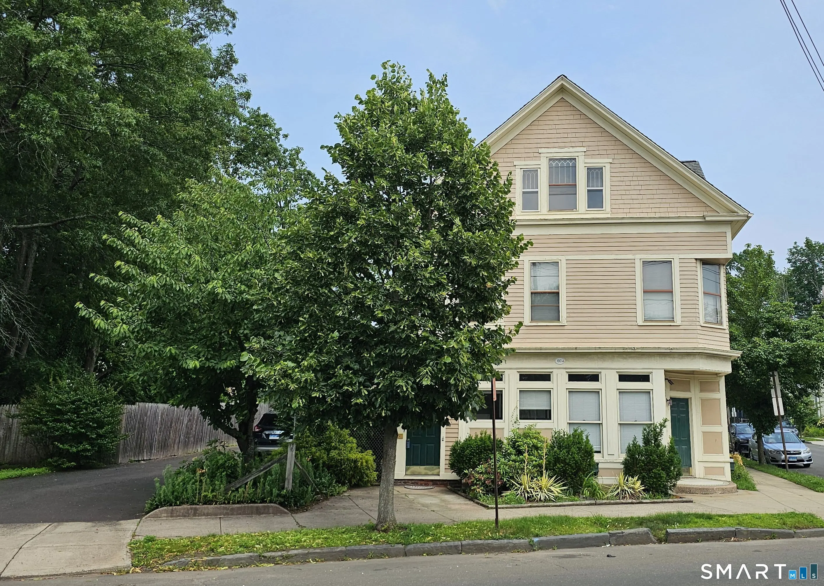 169 Winchester Avenue 3, New Haven