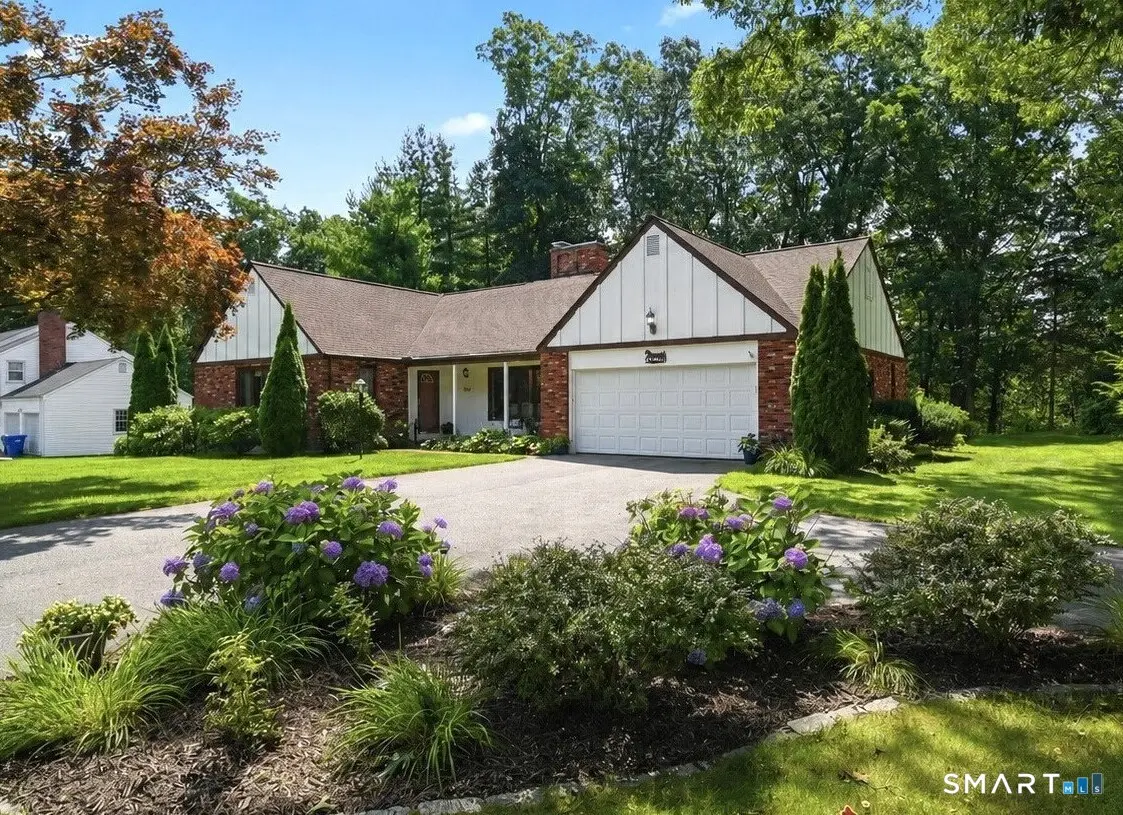 322 Carriage Drive, Glastonbury