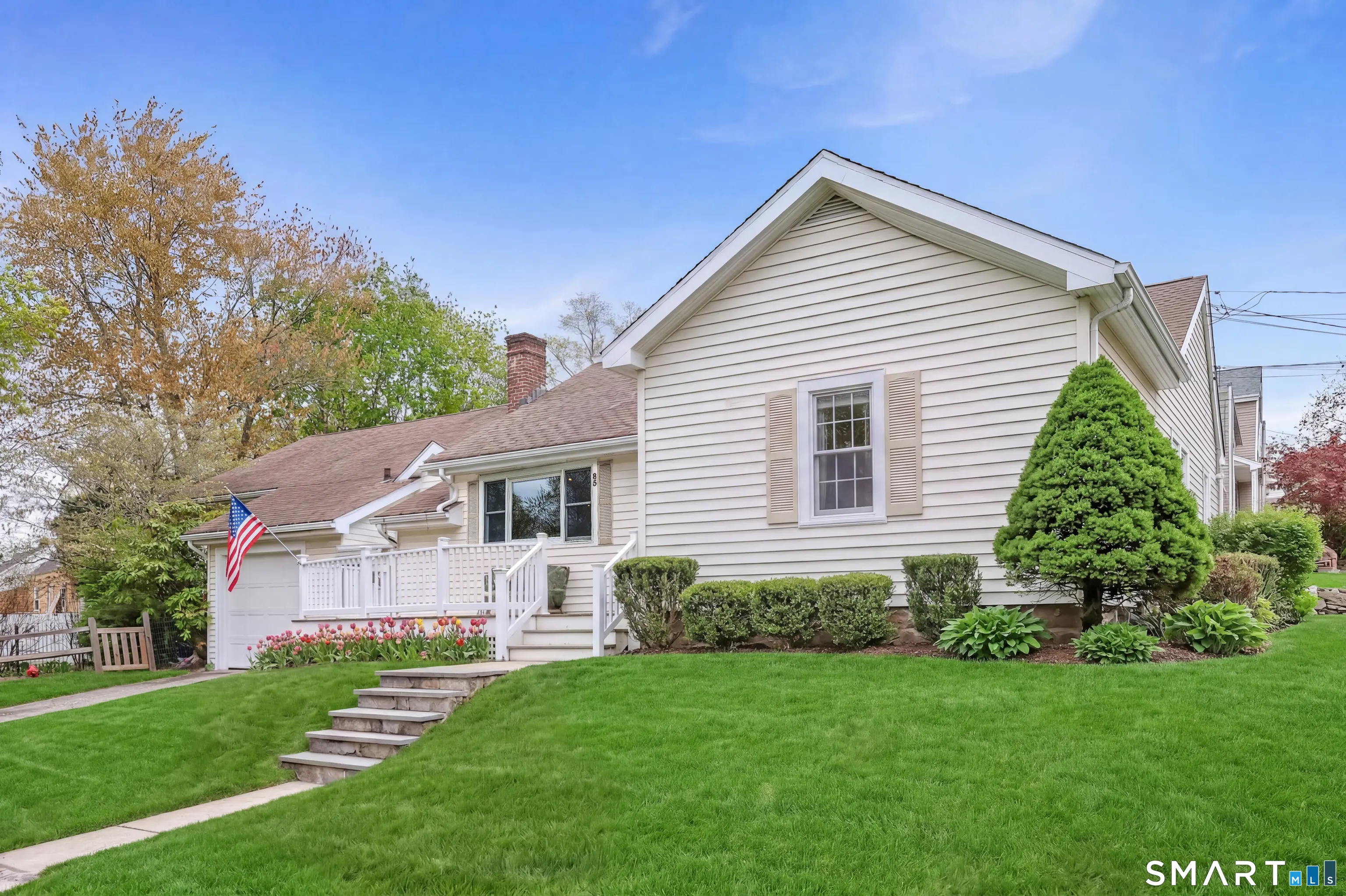 85 Woodbury Avenue, Stamford