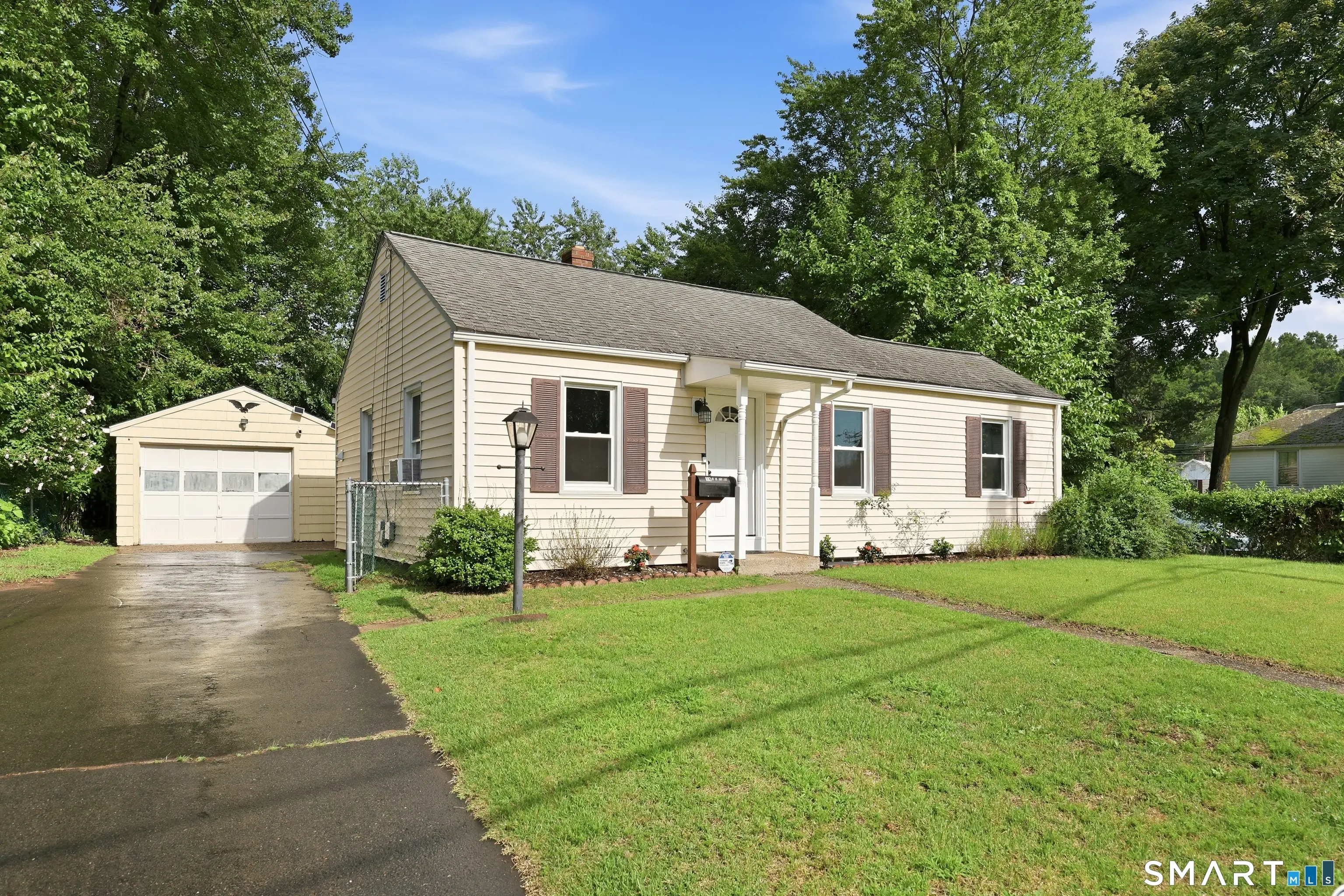 14 Handel Road, East Hartford