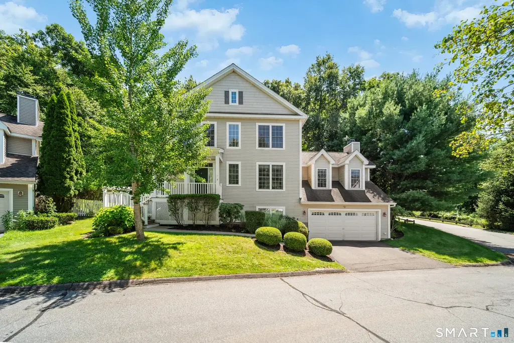 2 Minuteman Circle 2, Southbury