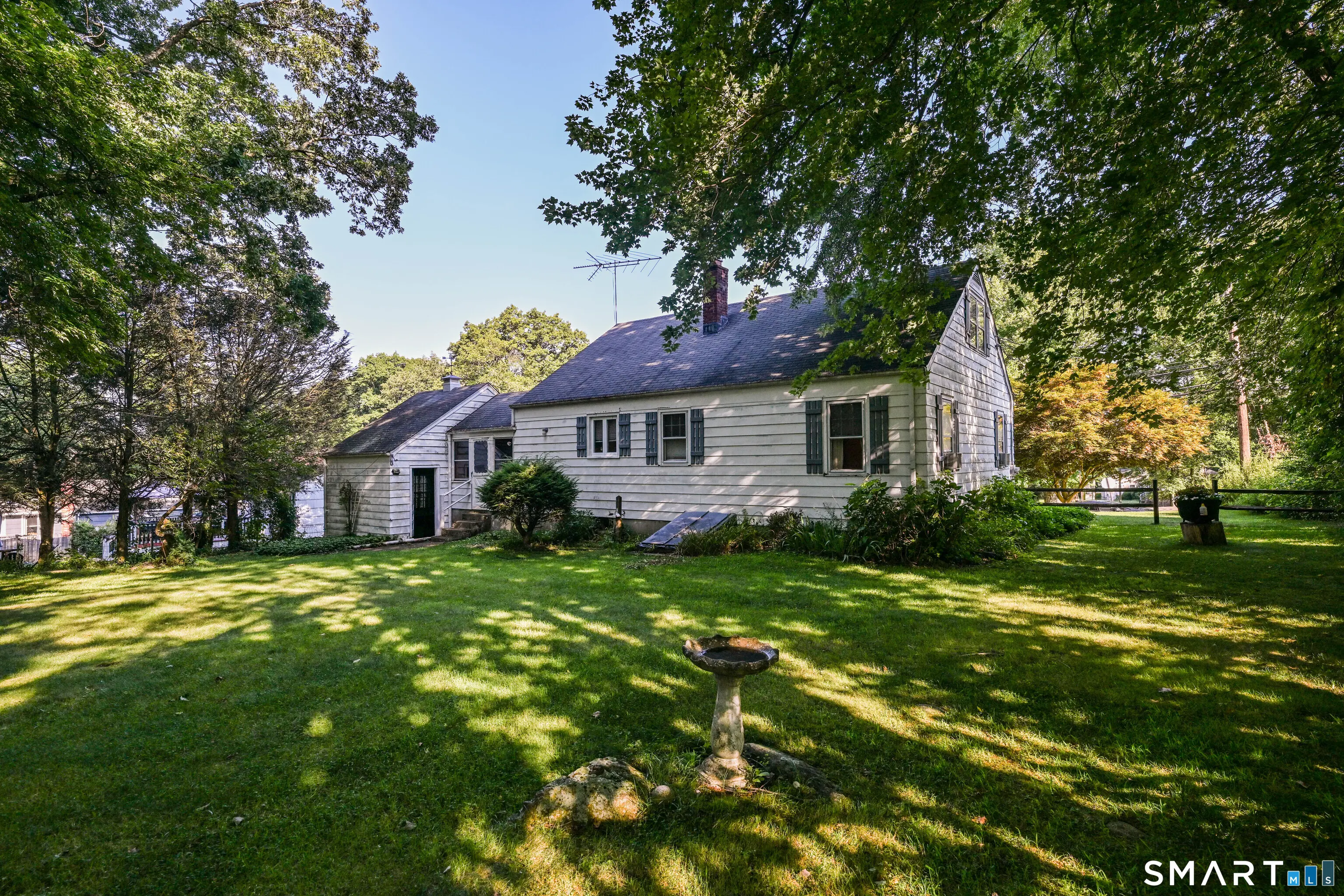 95 Lake Avenue, Trumbull