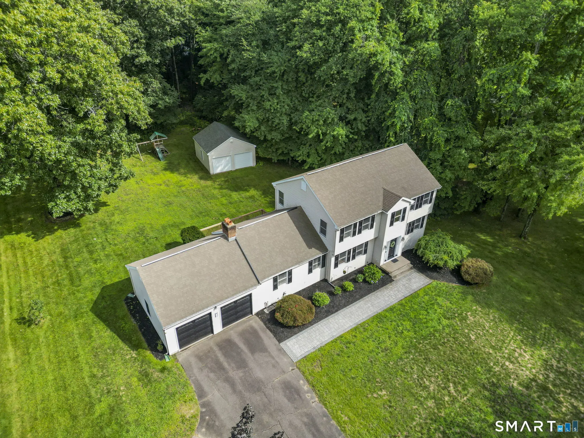 18 Old Parish Drive, South Windsor