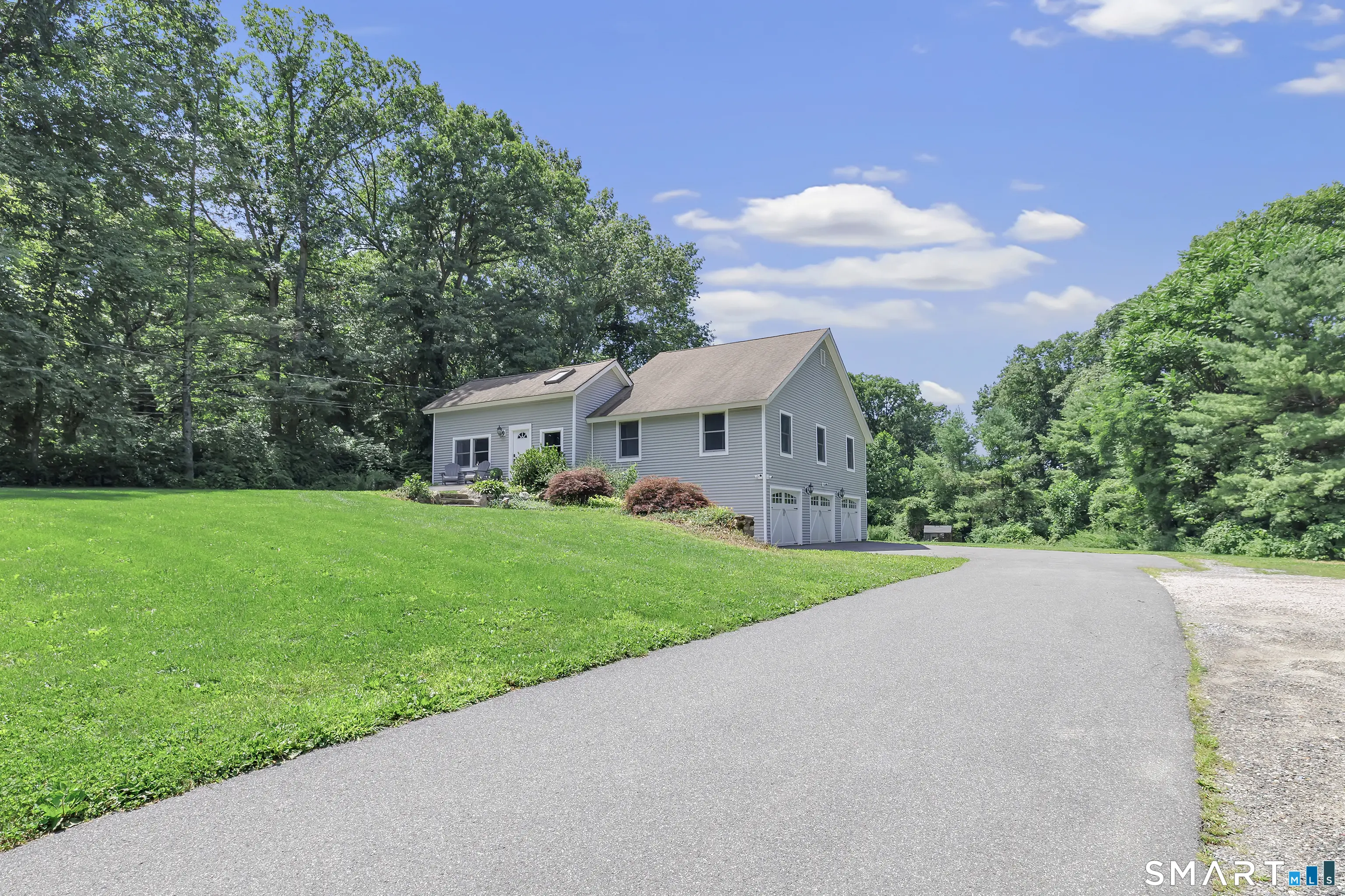 49 Moose Hill Road, Trumbull