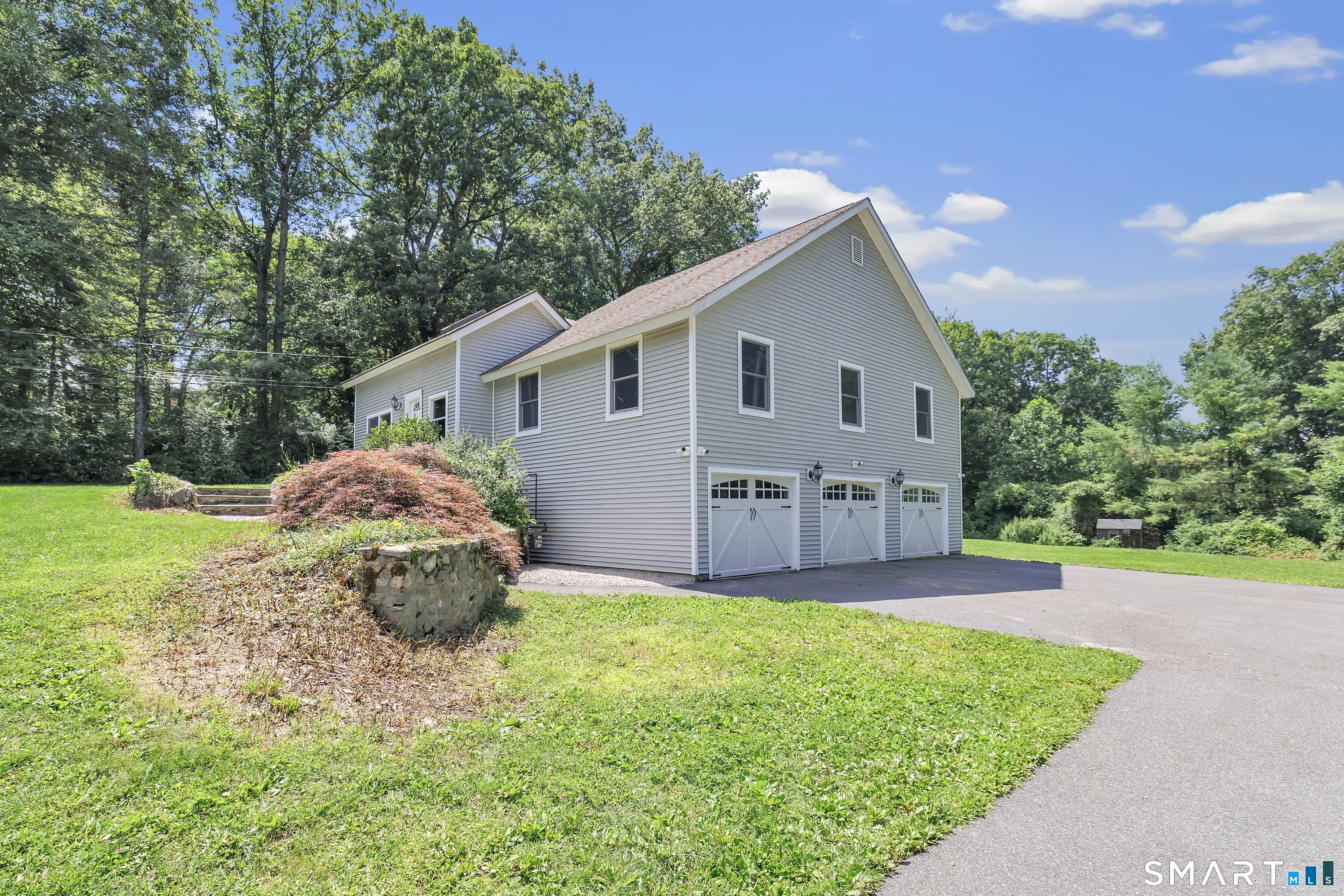 49 Moose Hill Road, Trumbull