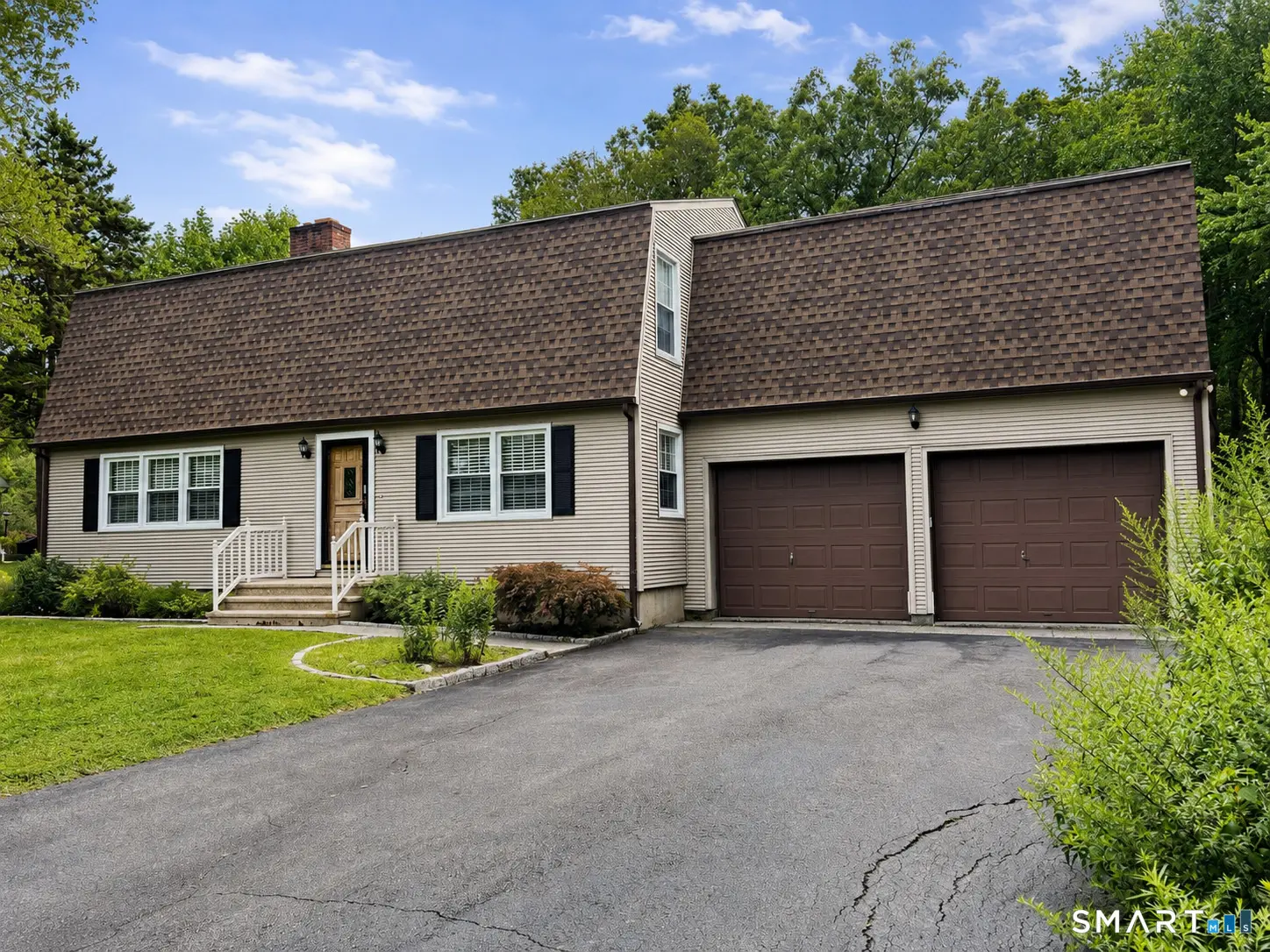 556 Forest Road, Orange