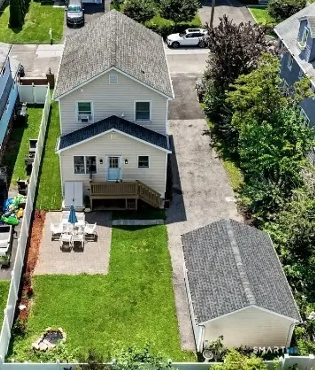72 Palmer Avenue, Stamford