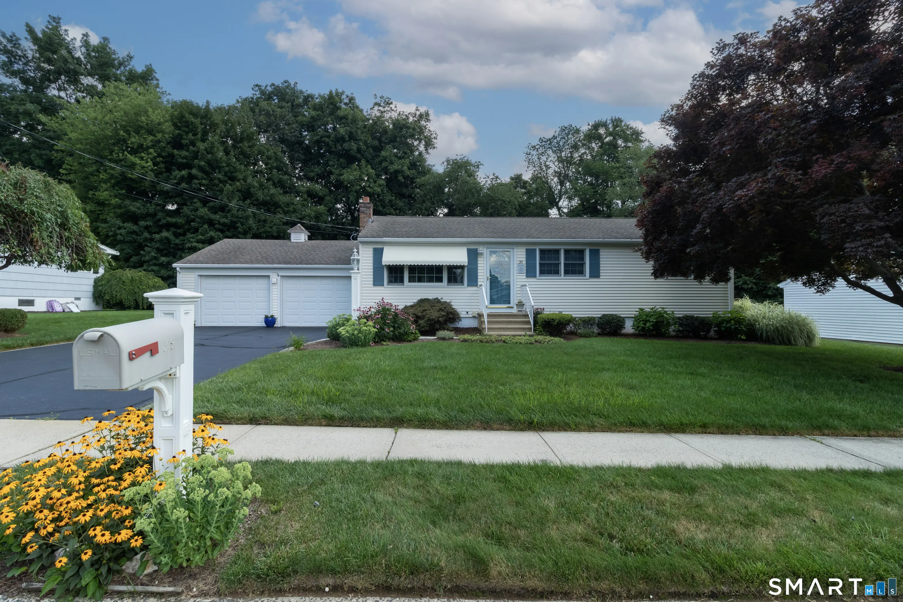 39 Candlewood Road, Milford
