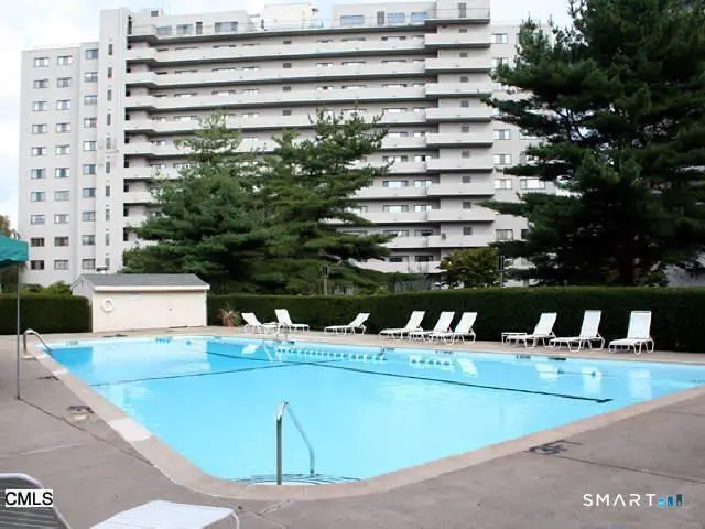 3200 Park Avenue 6f1, Bridgeport