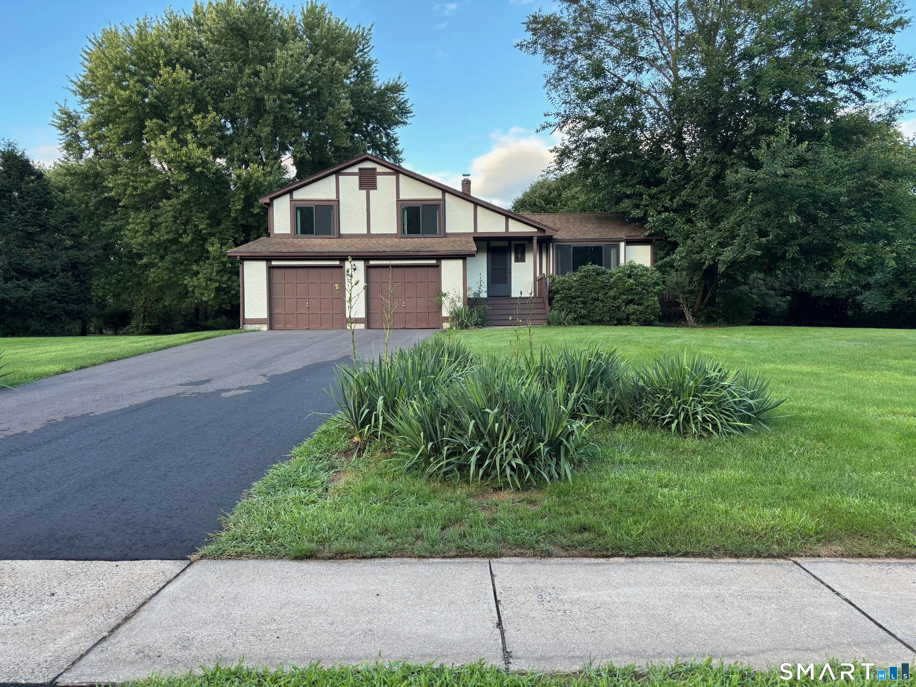 33 Lochview Drive, Windsor