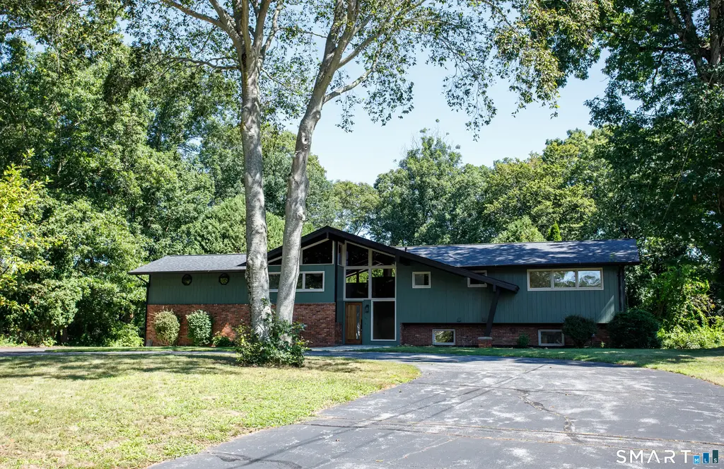 10 Royal Oaks Drive, Norwich