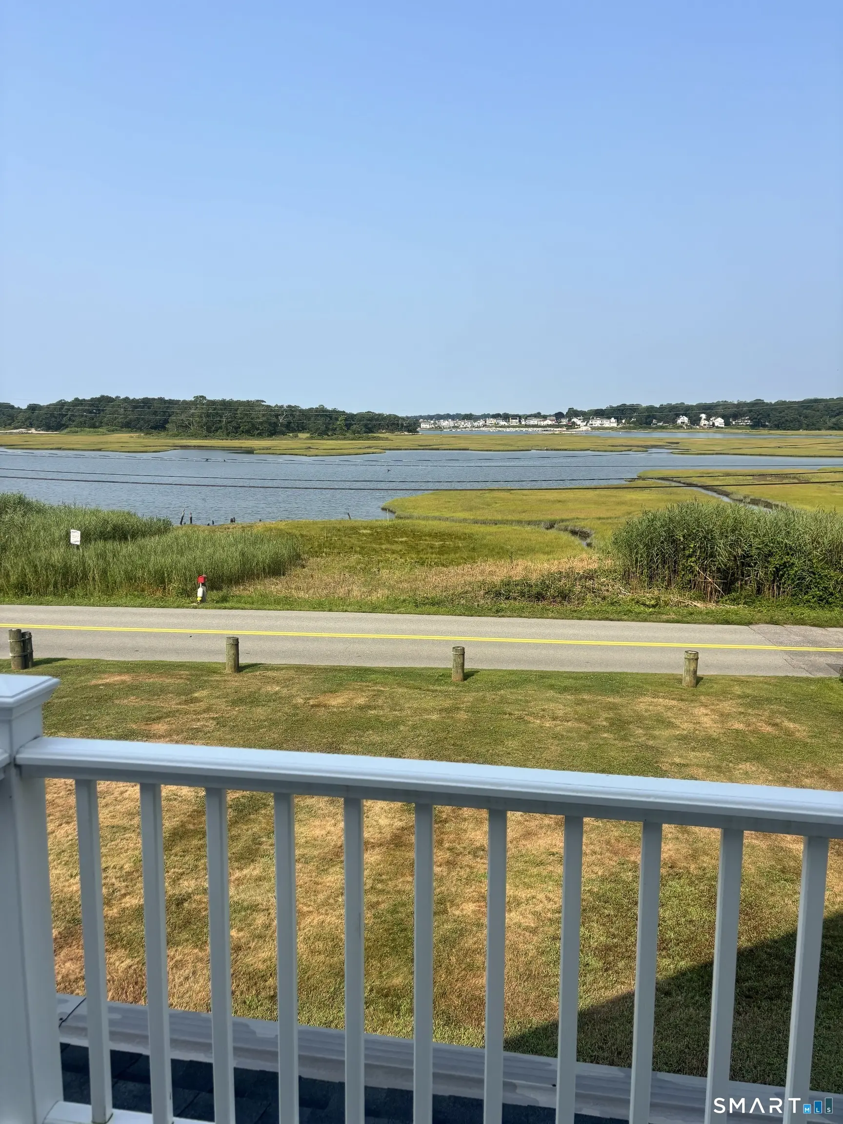 138 Old Black Point Road, East Lyme