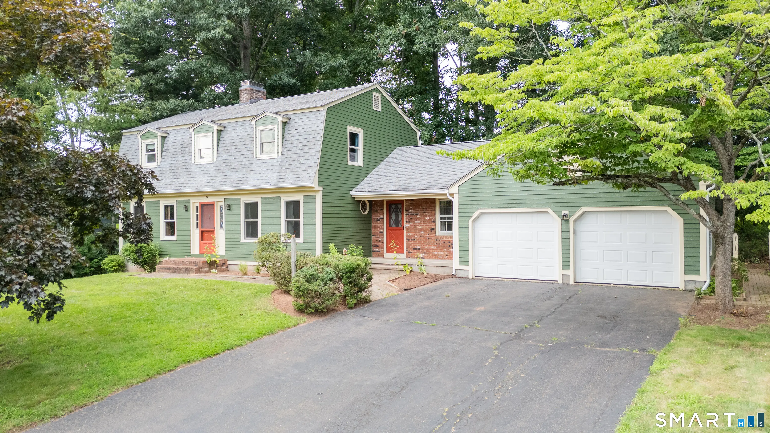 88 Farm Hill Road, Wallingford