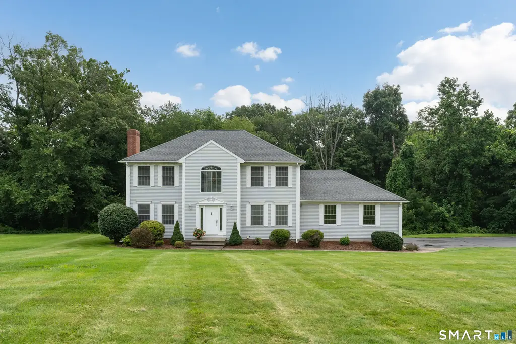 49 Melissa Drive, North Haven