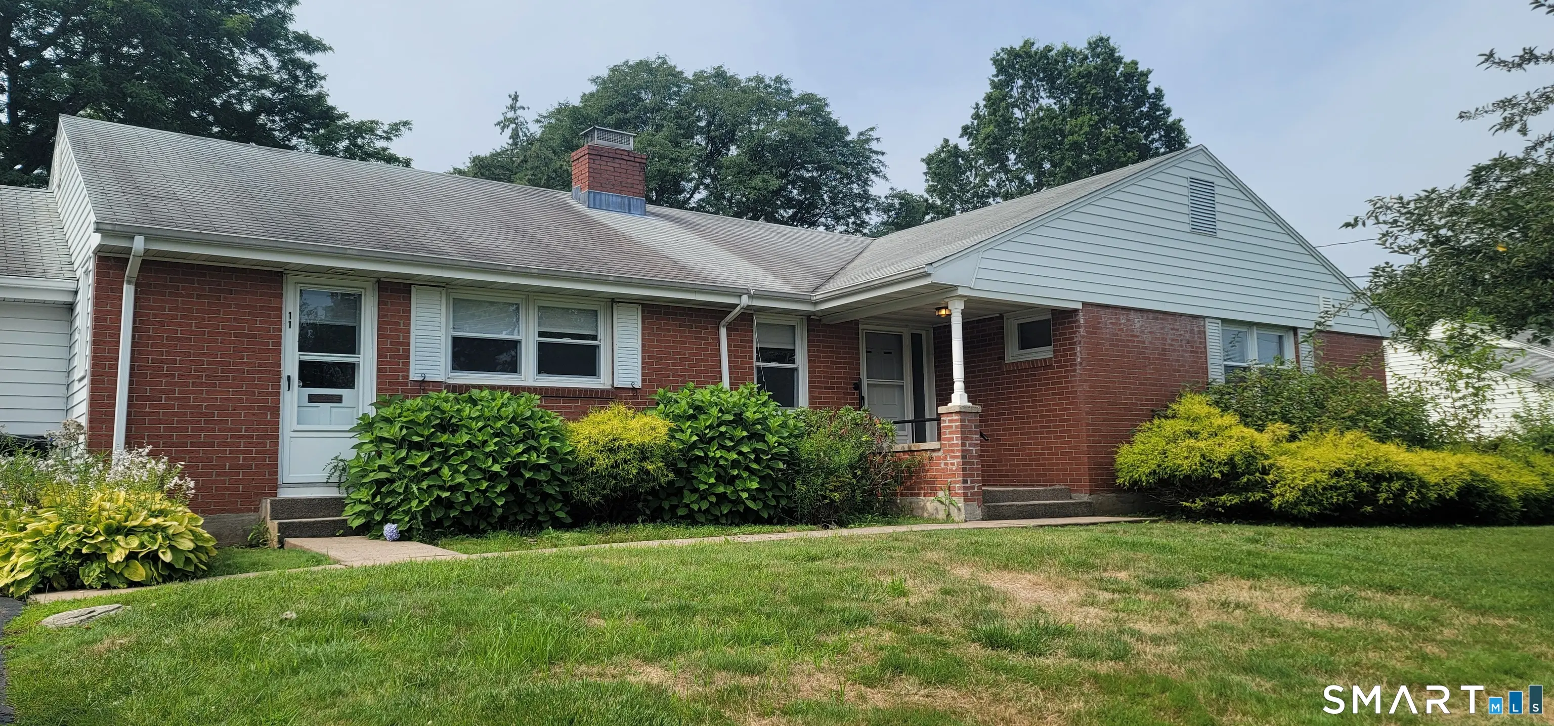 11 Eastwood Road, West Hartford