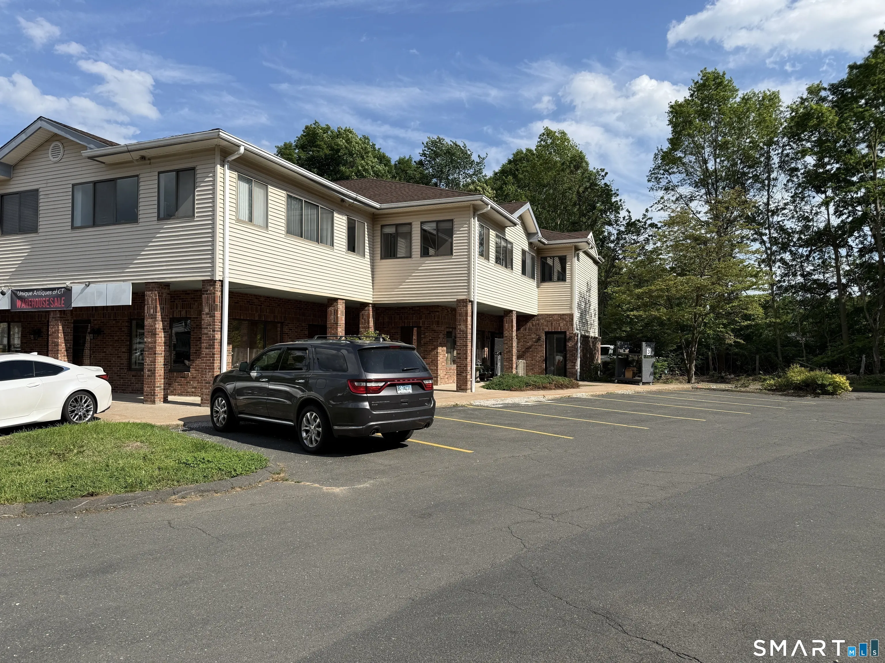 15-r Hartford Avenue 2 N-o, Granby