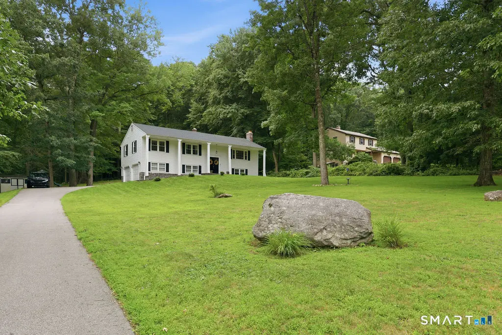 208 Chimney Sweep Hill Road, Glastonbury