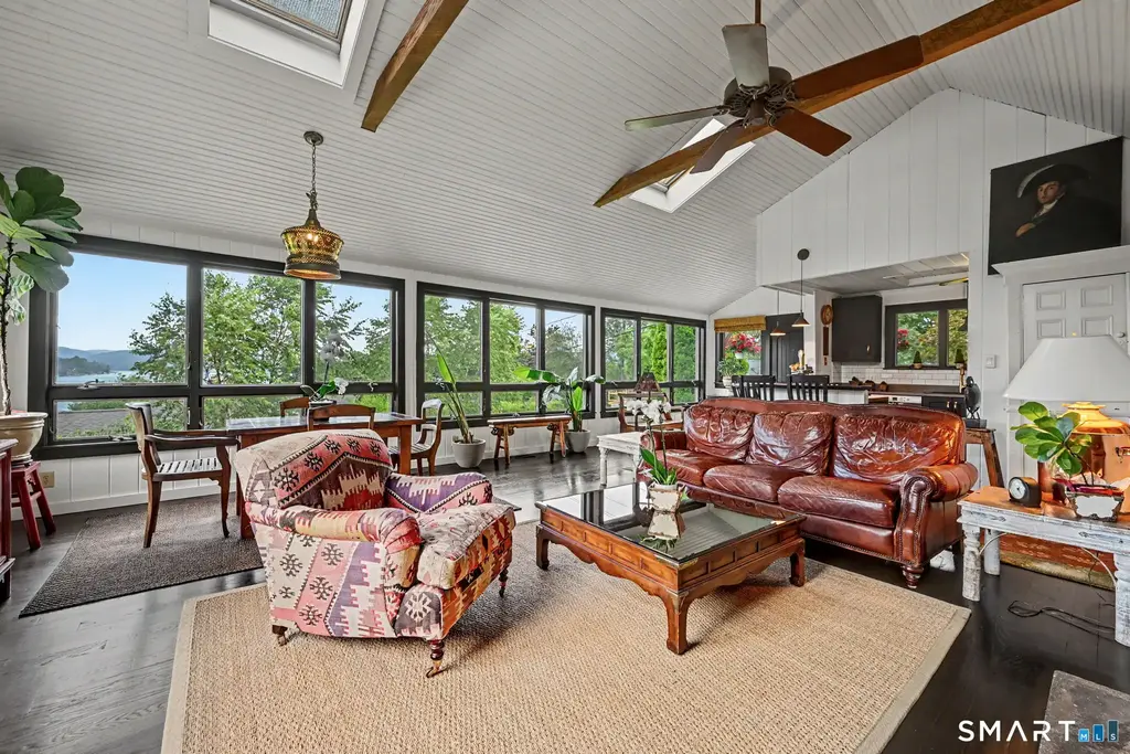 8 Sunset Trail, New Fairfield
