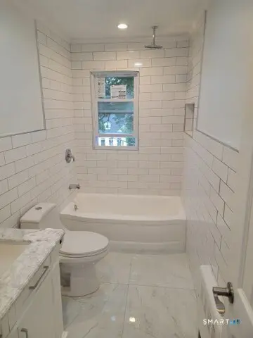 59 Park Lane Road 16, New Milford