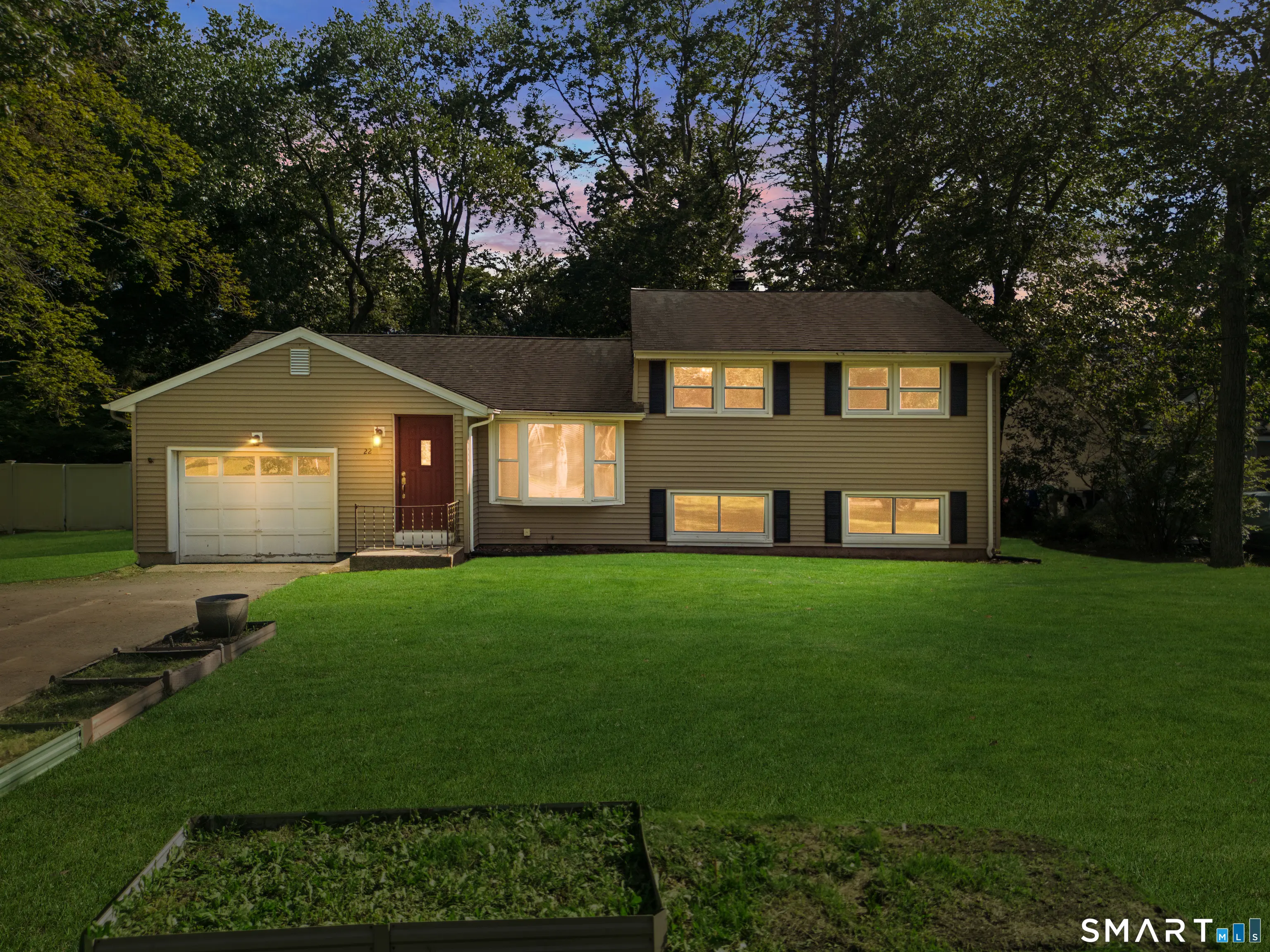 22 Margo Circle, North Haven