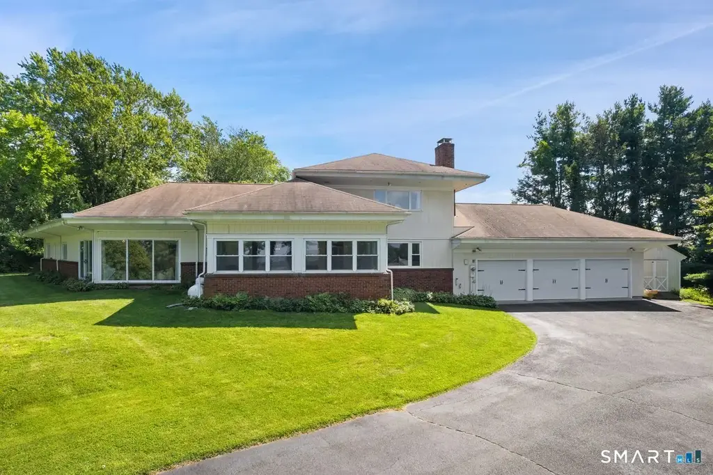 18-a Governors Lane, Bethel