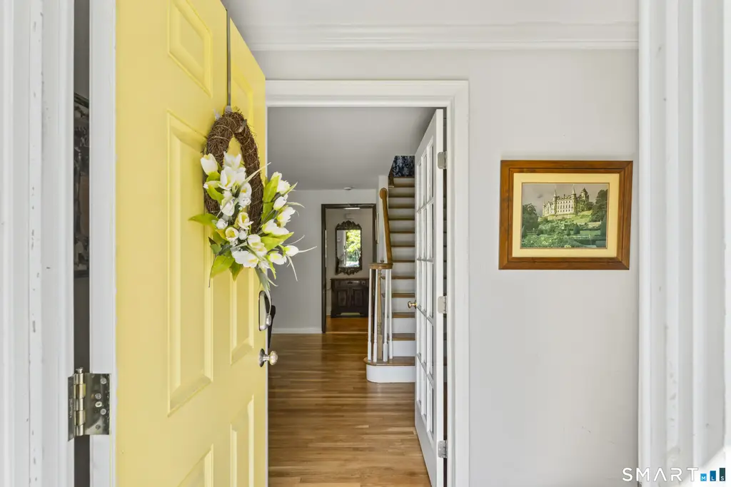 36 Dairy Farm Road, Norwalk