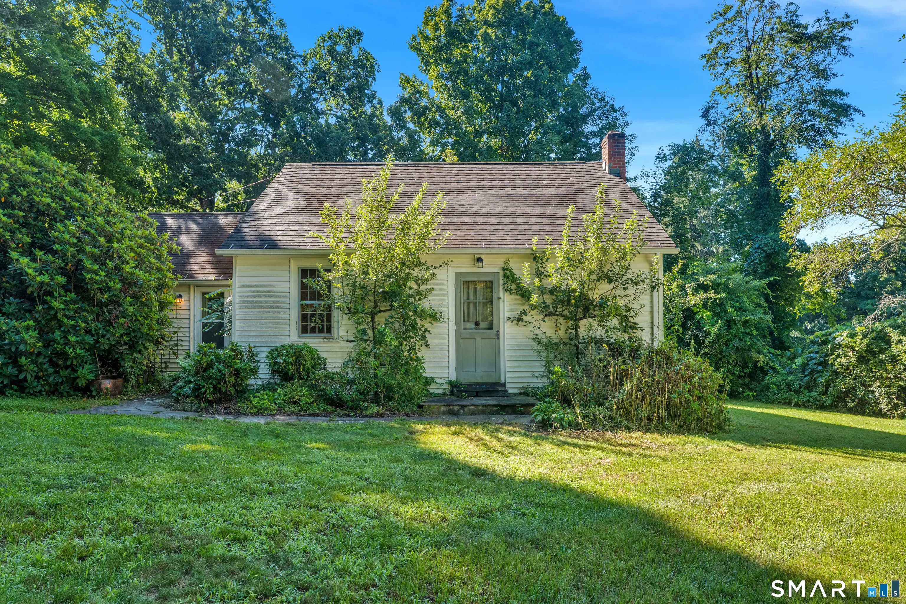 481 Main Street North, Woodbury