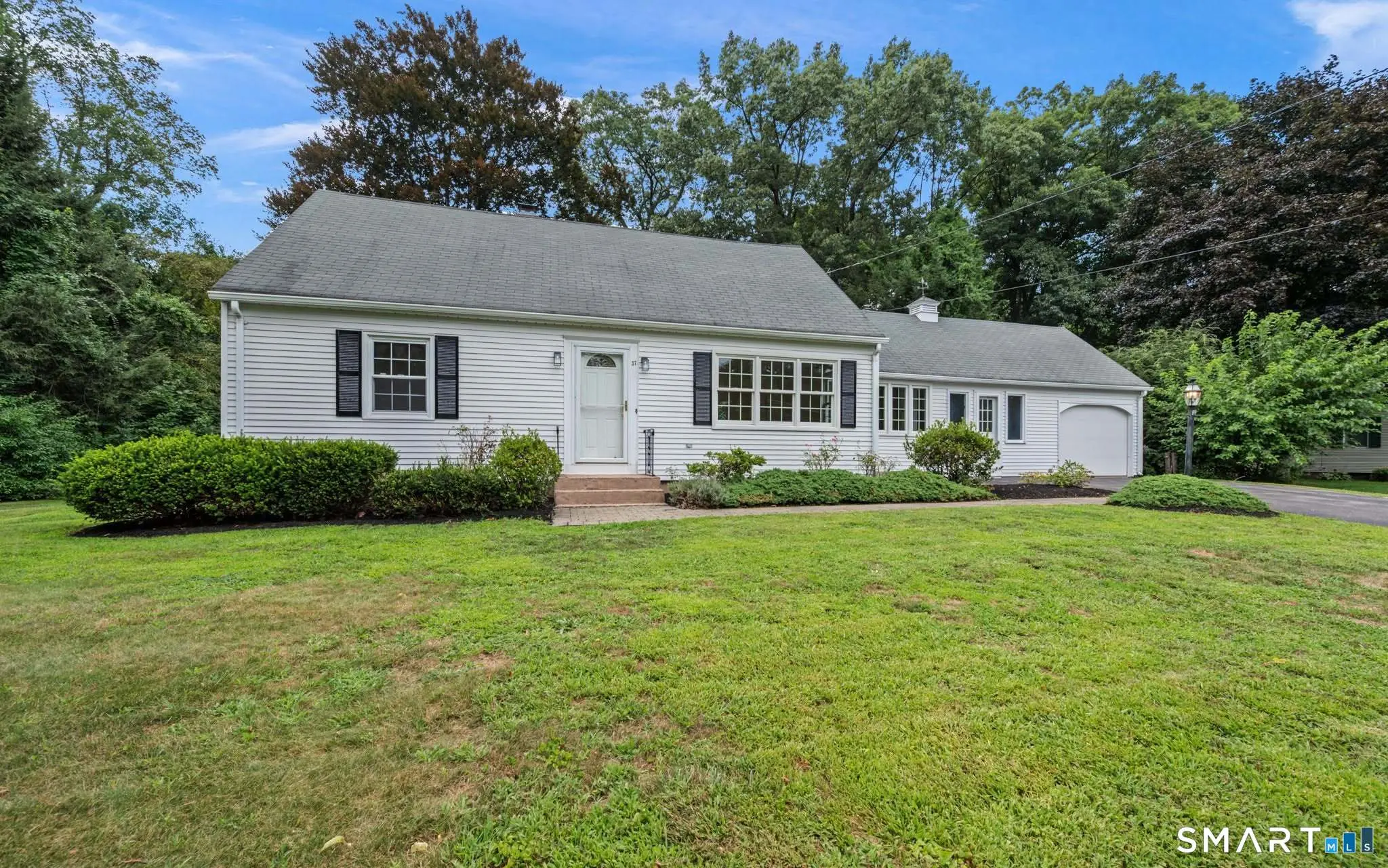 37 Pilgrim Drive, Windsor