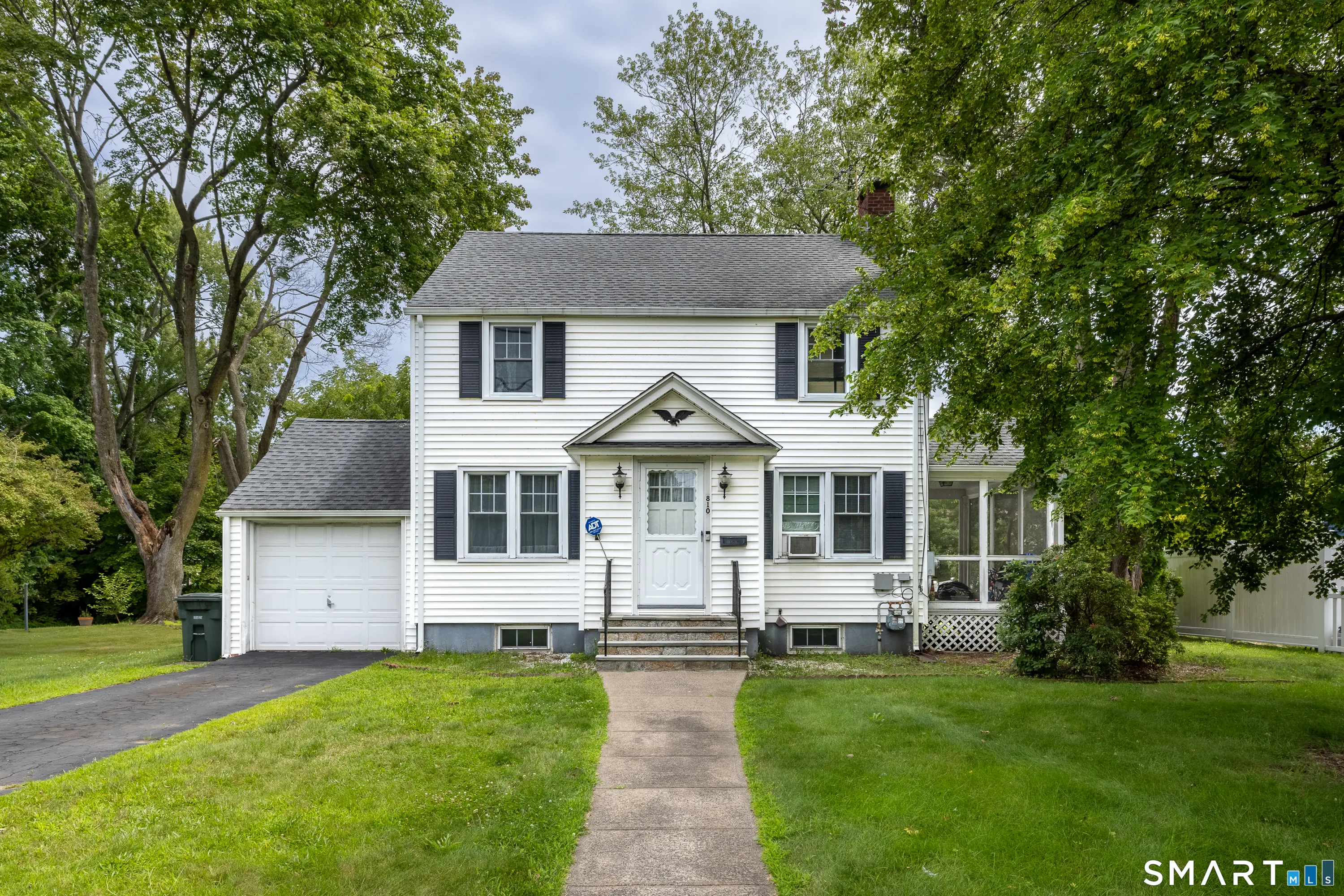810 Huntington Turnpike, Bridgeport