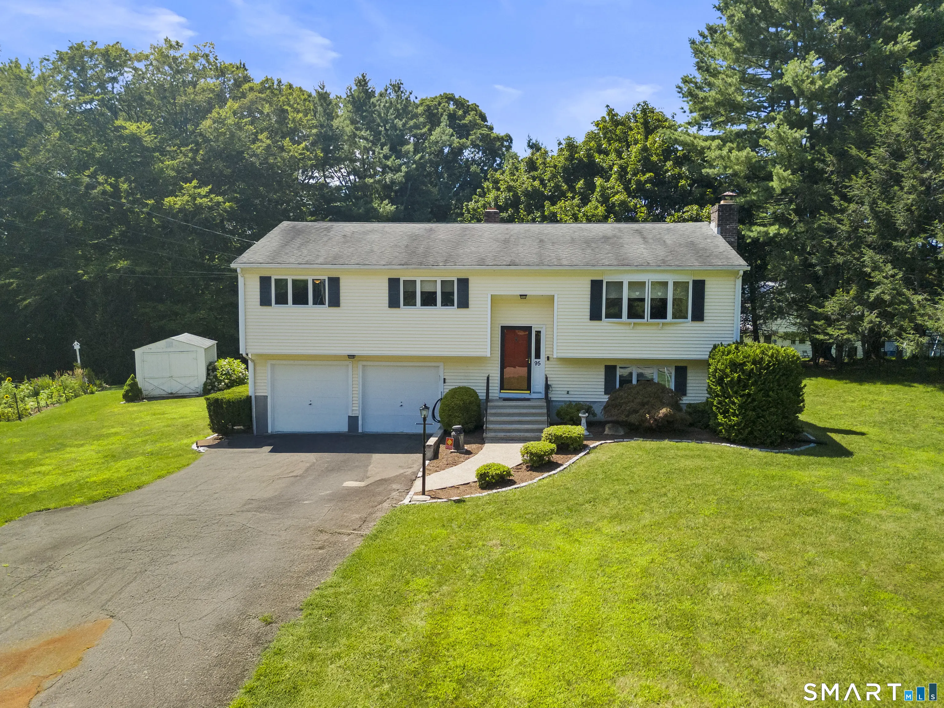 95 Pemberton Drive, Trumbull