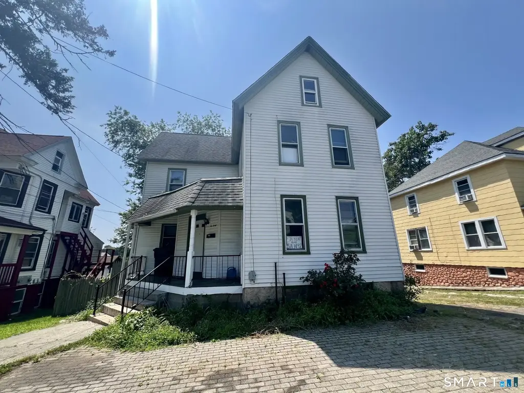240 Crystal Avenue, New London