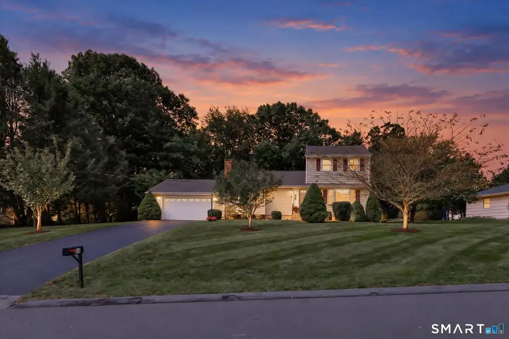 94 Ascolese Road, Trumbull