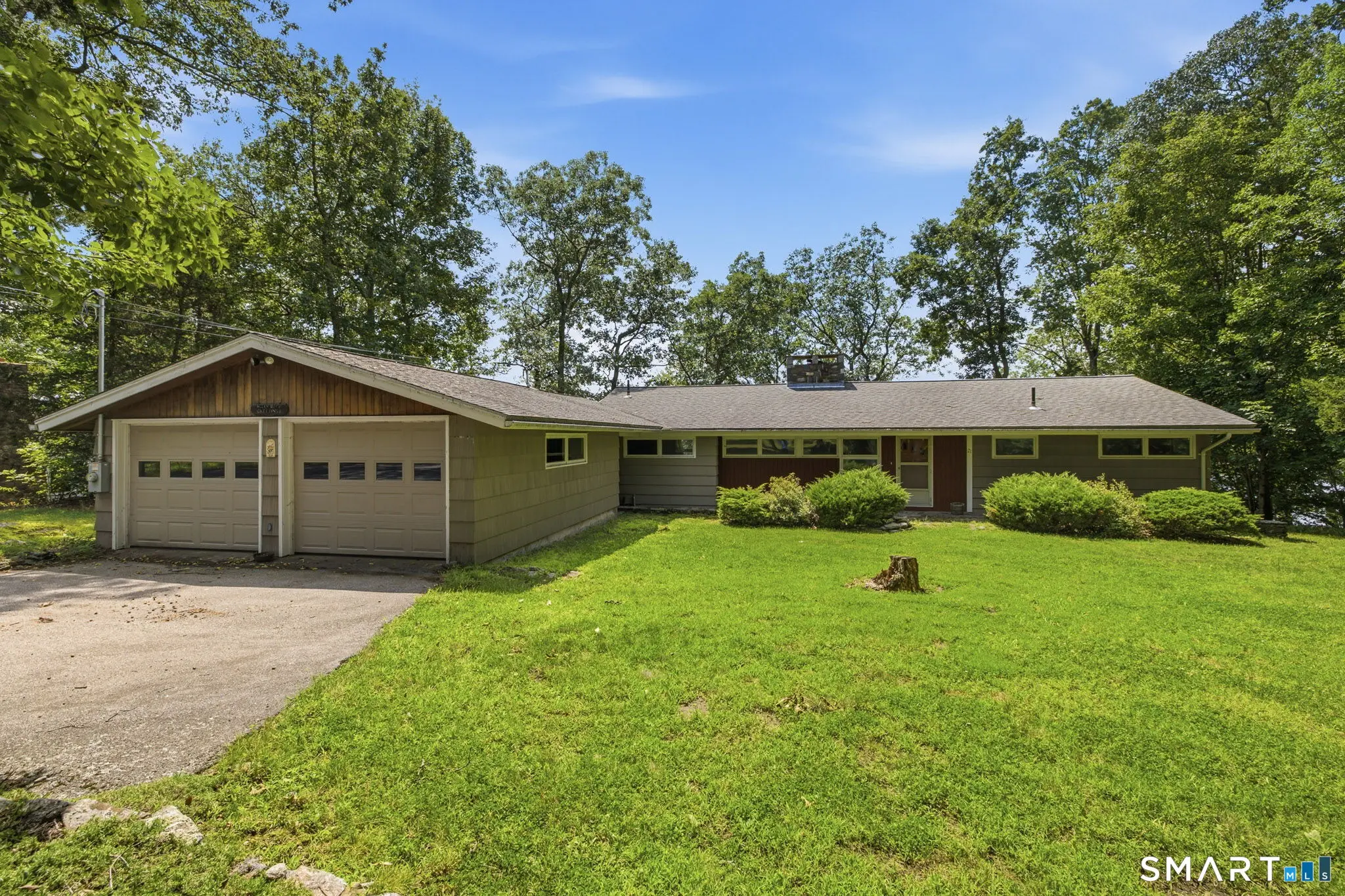 21 Hickory Lane, East Haddam