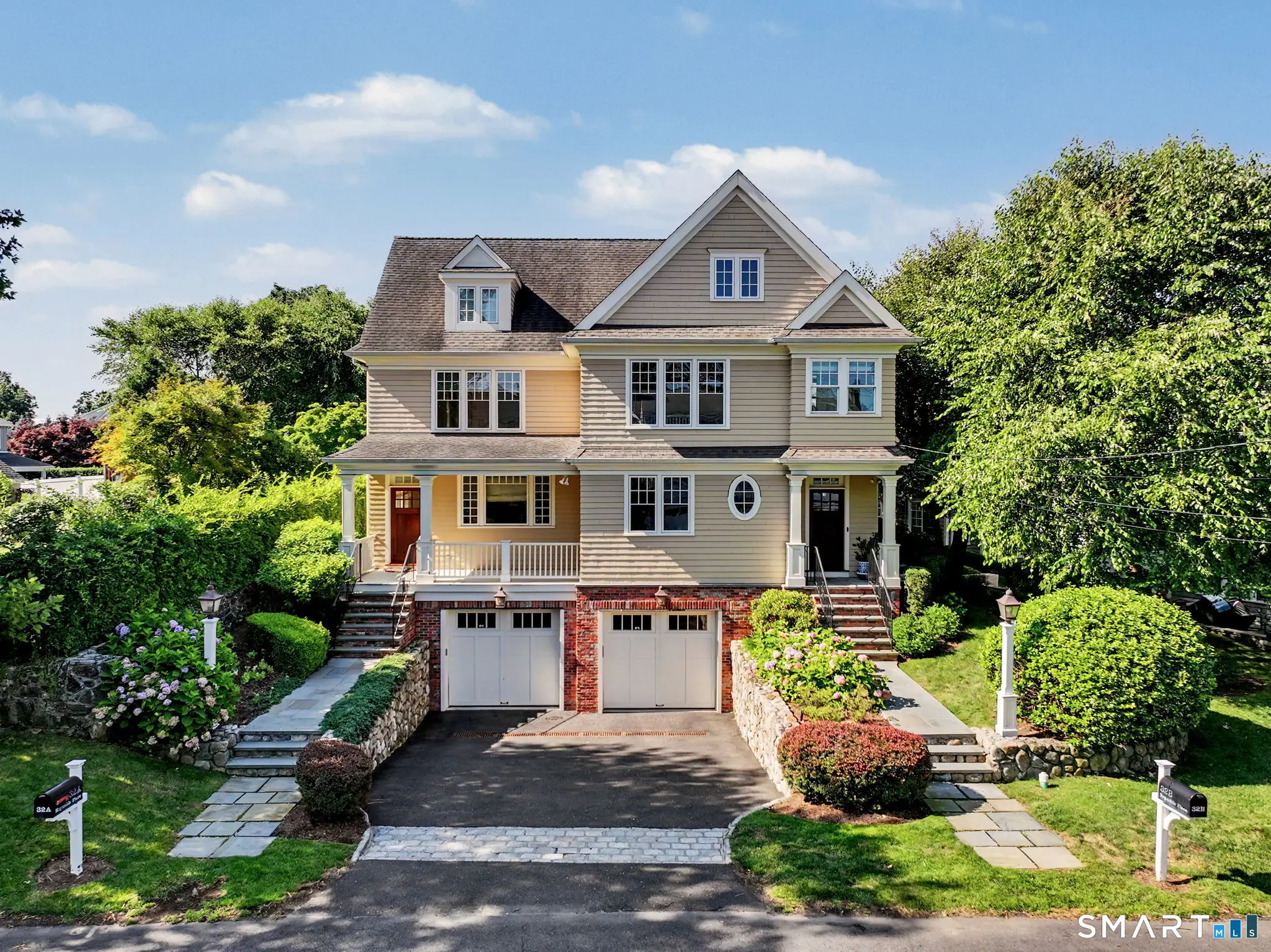 32 Reynolds Place B, Greenwich