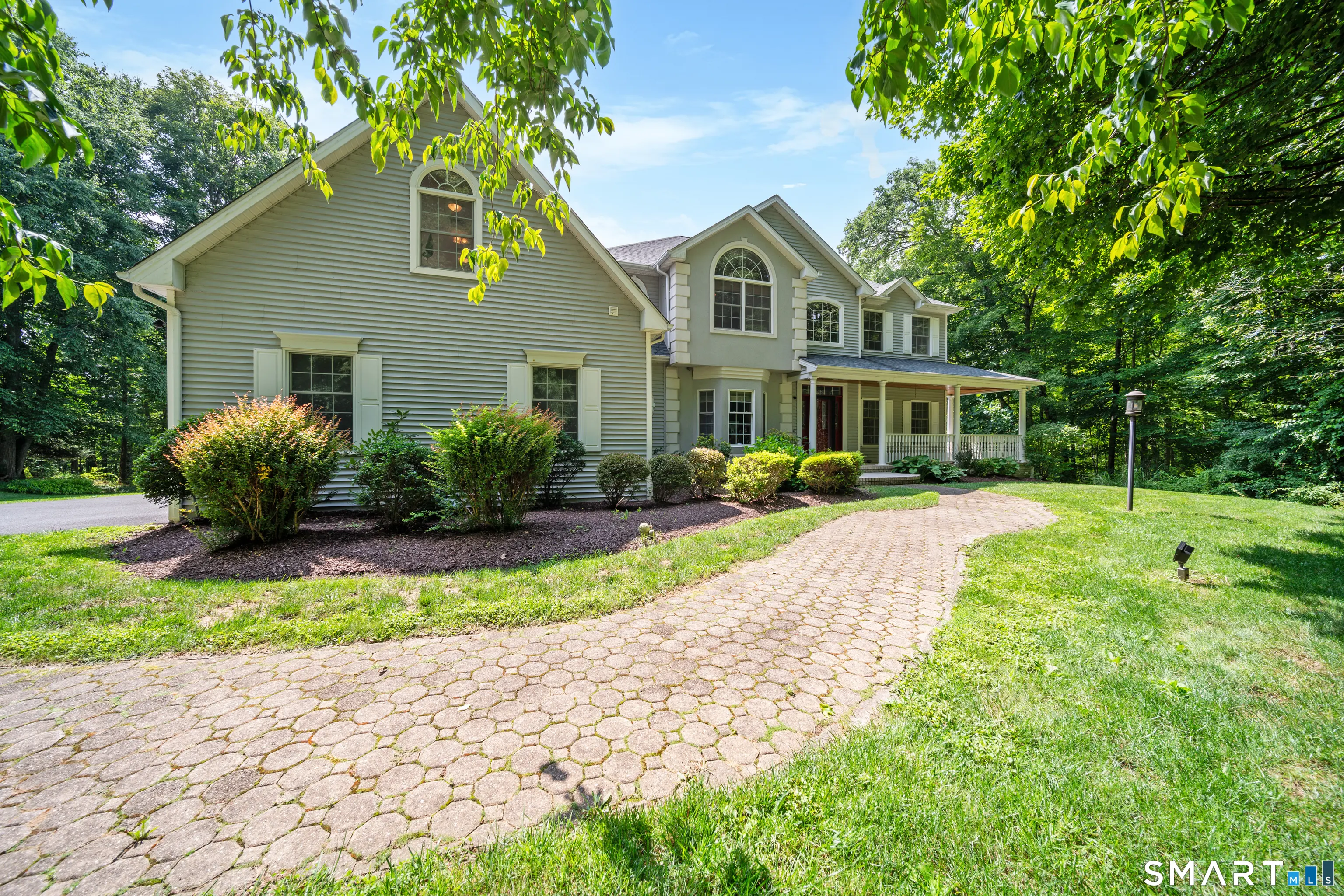 282 Laurelwood Lane, Southbury